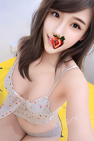 ニナ
